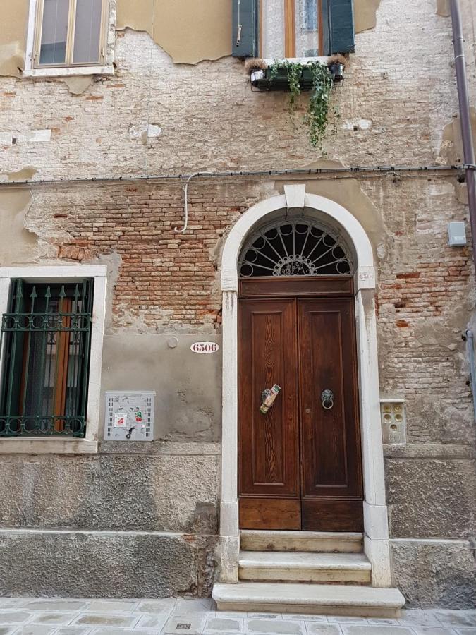 Residenza Emilia Apartment Venice Exterior photo